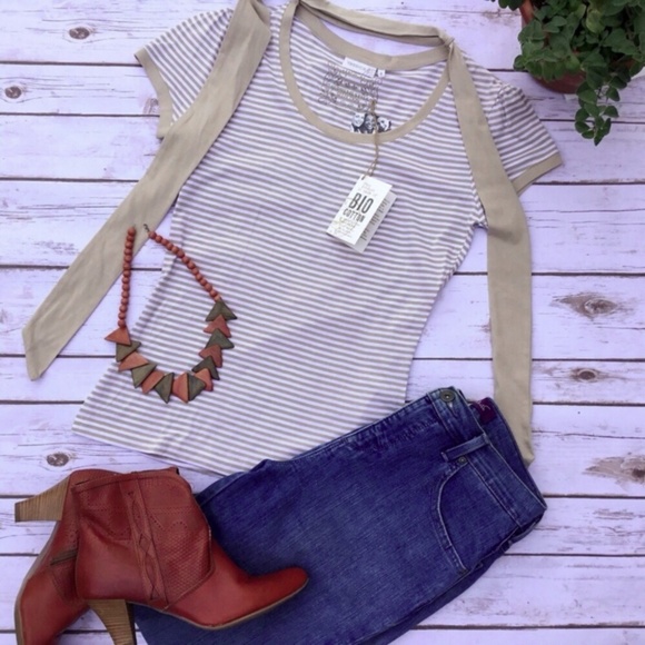White & Tan Striped Organic Cotton T-Shirt NWT - Picture 2 of 6